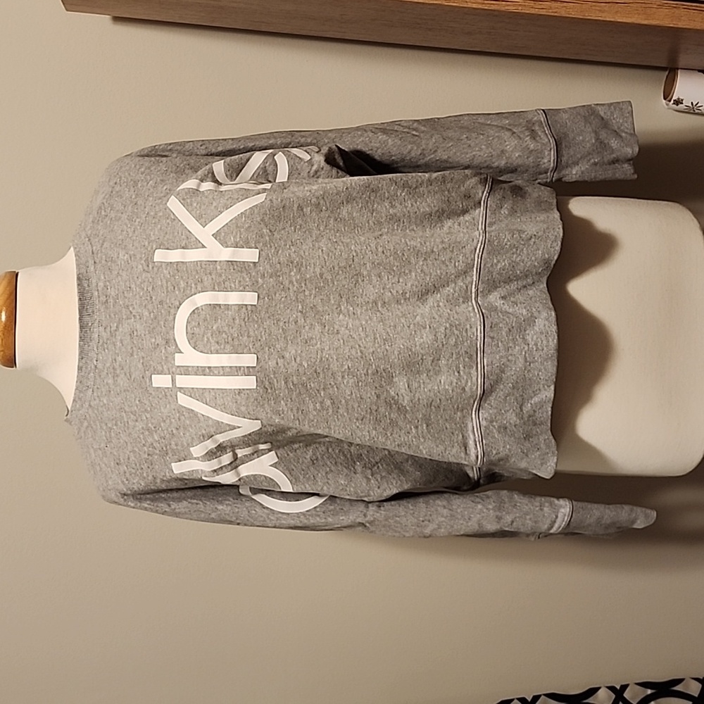 Calvin Klein cropped sweatshirt